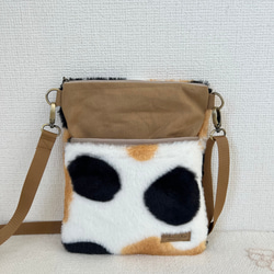 三毛猫ボア　小さめサコッシュ　ファー　ショルダーバック　スマホショルダー　akaneko 猫バッグ 2枚目の画像