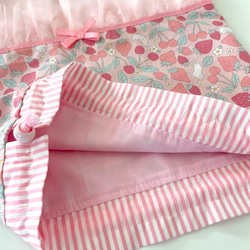キュートなイチゴ&ネコ　お着替え袋　ピンク　パステル　入園入学　オーダーOK チュール　可愛い　ピンク 2枚目の画像