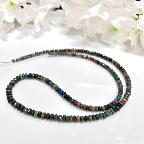 ブラックオパール ボタンカット 半連 約21cm 天然無着色 天然石