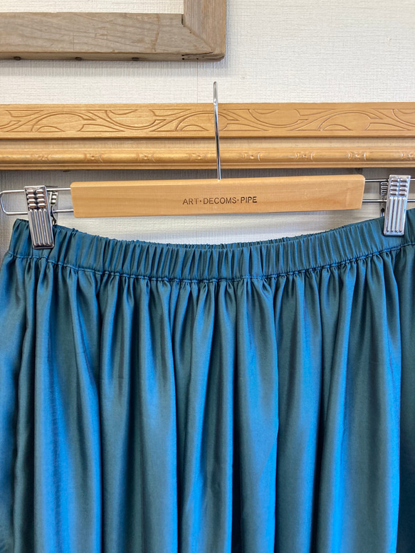 大人可愛い❤️サテン素材のギャザーロングスカート ブルー（サイズフリー L〜L L） 11枚目の画像