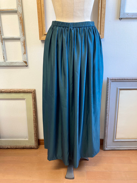 大人可愛い❤️サテン素材のギャザーロングスカート ブルー（サイズフリー L〜L L） 8枚目の画像