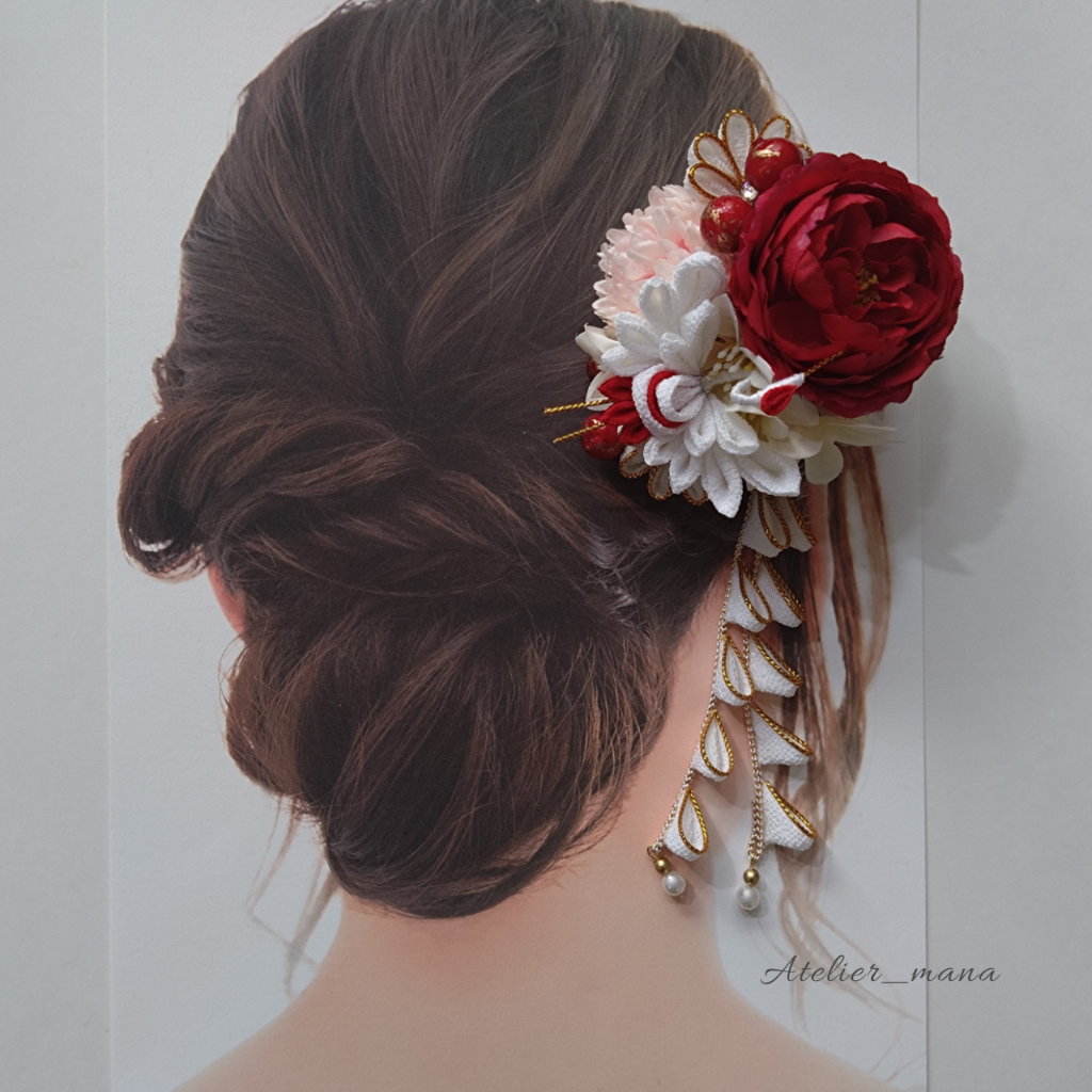 和装　【ショート・ボブヘアにも】アーティフィシャルフラワーとつまみ細工の髪飾り　コサージュタイプ　振袖、袴に