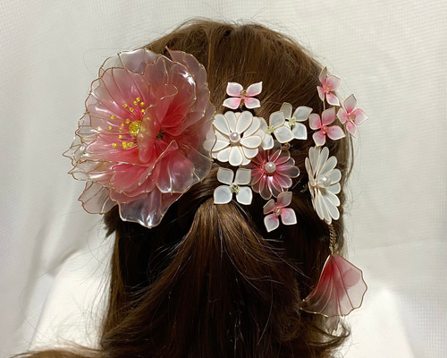 ディップアート　髪飾り　成人式　卒業式 結婚式　白　黒　ゴールド　ピンク Amazon.co.jp: ディップアート 髪飾り 成人式 卒業式 結婚式 白