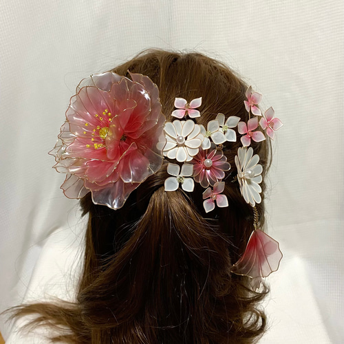 ディップアート　髪飾り　成人式　卒業式 結婚式　白　黒　ゴールド　ピンク Amazon.co.jp: ディップアート 髪飾り 成人式 卒業式 結婚式 白