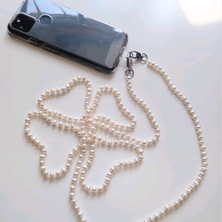 天然淡水真珠（淡水パール）のスマホ用ショルダーストラップ　オールノット　ストラップホルダー付 14枚目の画像