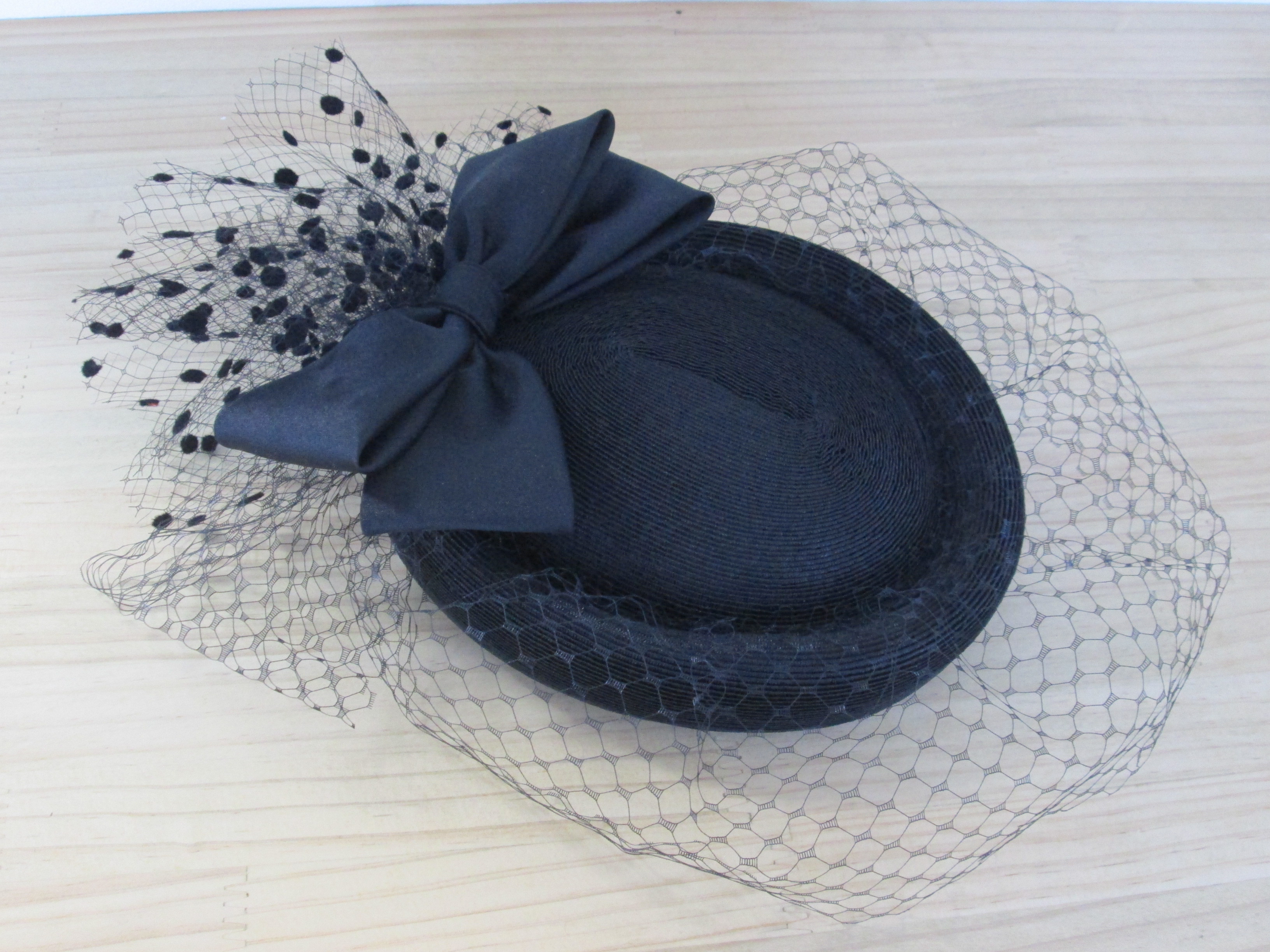 黒ブレードのトーク帽