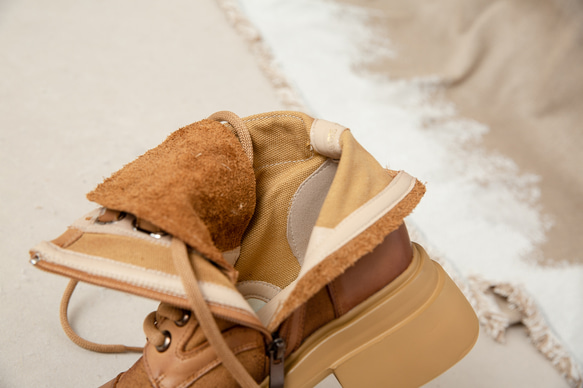 秋冬女式真皮帆布鞋厚底鞋舒適馬丁靴短靴22.5公分-25公分#856-1⭐免運費⭐ 第17張的照片