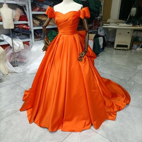 高品質！ クラシカル オレンジ 高級イタリアサテン パーティードレス  