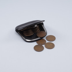 手触りが心地よい-鹿革天溝がま口小銭入れ#黒 6枚目の画像