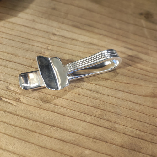 洗練された美しさ。ティファニーアンティークシルバースプーンの