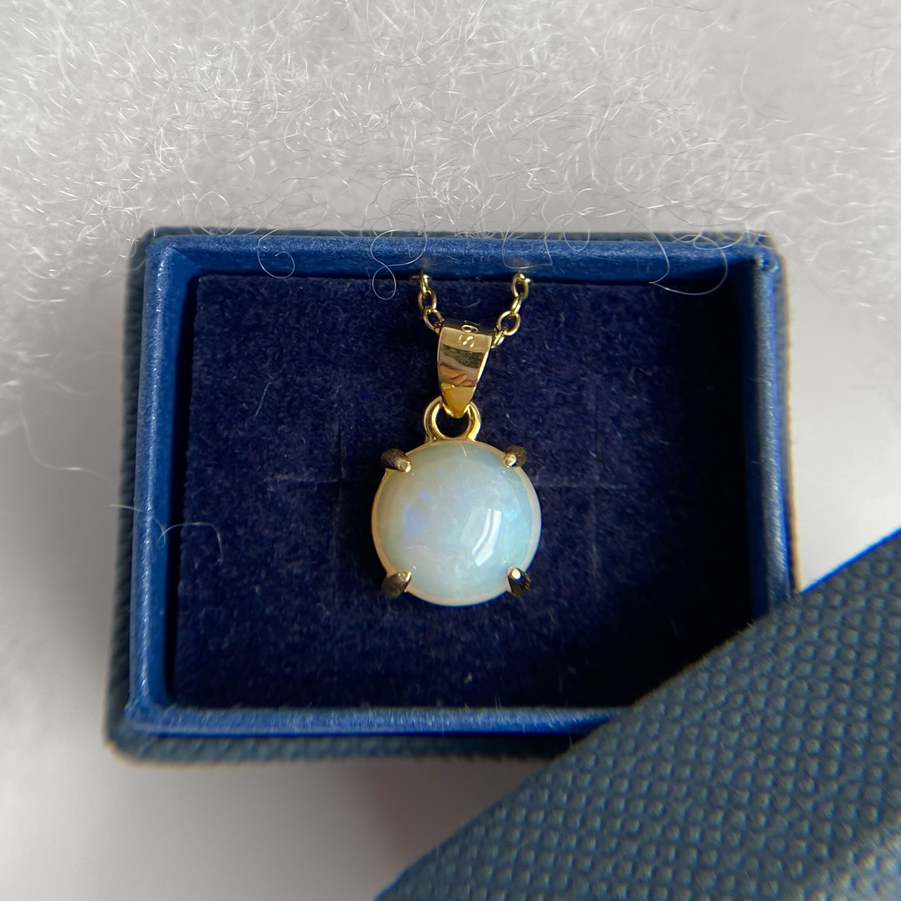 天然オパール14kgfネックレス　オーストラリア産原石から磨いた1点もの！