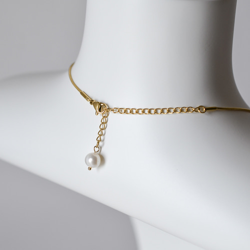 つけっぱなしOK】幸運の象徴、ホースシューネックレス 淡水パールつき