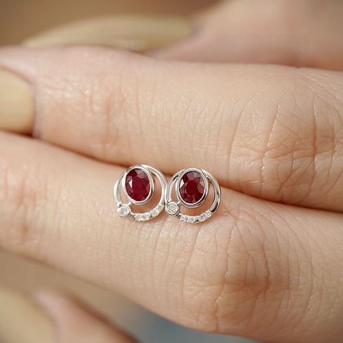 WEB限定】K18 ホワイトゴールド ダイヤモンド ピアス（0.12ct