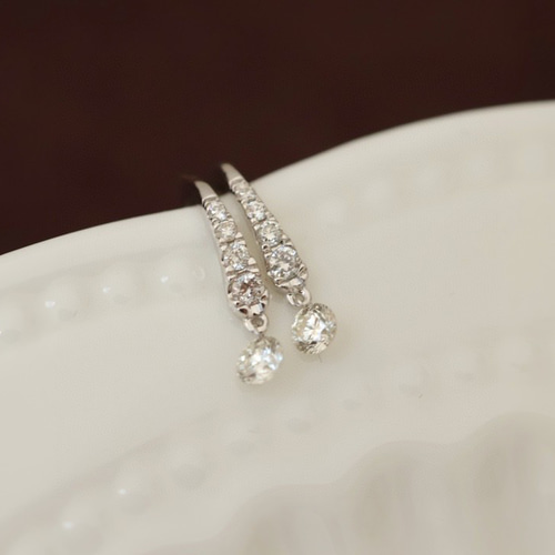 天然ダイヤモンドピアス0.3ct k18 ピアス（フック・チェーン