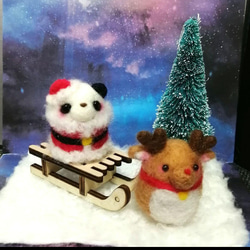 羊毛フェルト　クリスマス　パンダ 1枚目の画像