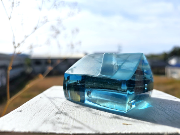 ガラスの家　置物　インテリア　クリア＆ブルー 8枚目の画像