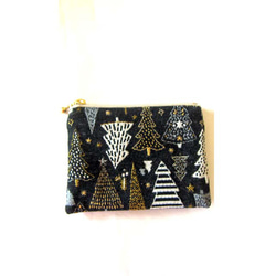 再再販クリスマス2025　フランス生地　黒　もみの木のポーチ　Sサイズ　コスメ入れ　デバイス入れ　クリスマスツリー 2枚目の画像