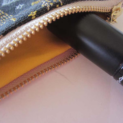 再再販クリスマス2025　フランス生地　黒　もみの木のポーチ　Sサイズ　コスメ入れ　デバイス入れ　クリスマスツリー 5枚目の画像