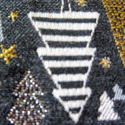 再再販クリスマス2025　フランス生地　黒　もみの木のマチ付きポーチ　Lサイズ　通帳入れ　コスメ入れ　デバイス入れ　 5枚目の画像