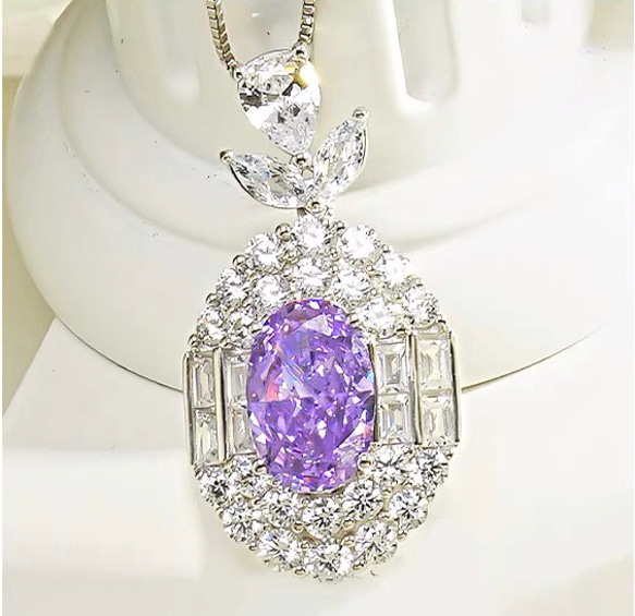 パープル オーバル 高炭素ダイヤモンド キラキラ ゴージャス ラグジュアリー ヘイローネックレス ビッグ モダン 紫 2枚目の画像