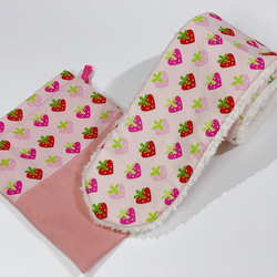 毛茸茸兒童圍巾 可愛草莓 秋冬保暖 聖誕禮物首選 限量商品 第2張的照片