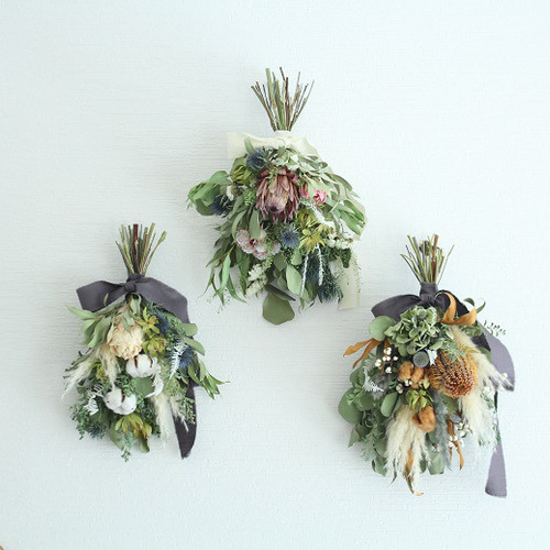 バンクシア＆パンパスグラスのブーケスワッグ ブーケ I Bee