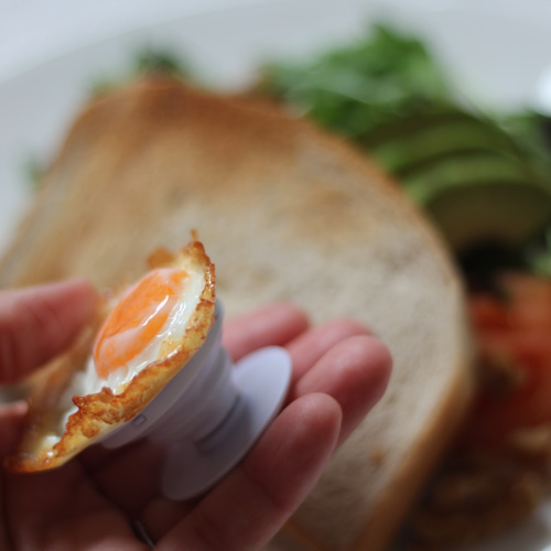 スマホグリップ】妖精の＊小さな＊目玉焼き スマホスタンド・スマホ