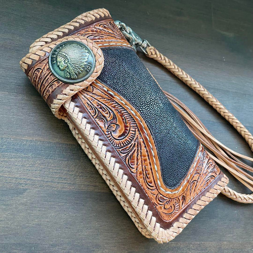 スタースティングレイ　エイ　カービング二つ折り長財布　ST025 7978 スタースティングレイ エイ カービング二つ折り長財布 ST025