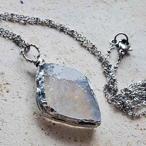 蒼い月の欠片・ブルームーンストーンペンダント ネックレス