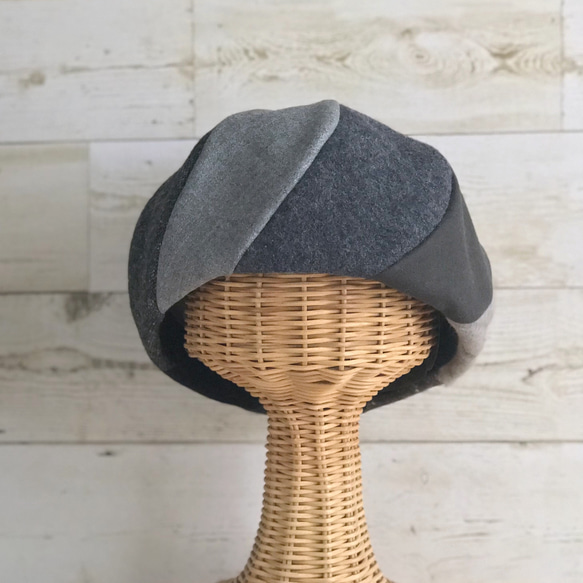 冬のベレー帽子・カーキグレーグラデーション 2枚目の画像