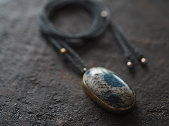 k2 stone brass necklace (ushou) 7枚目の画像