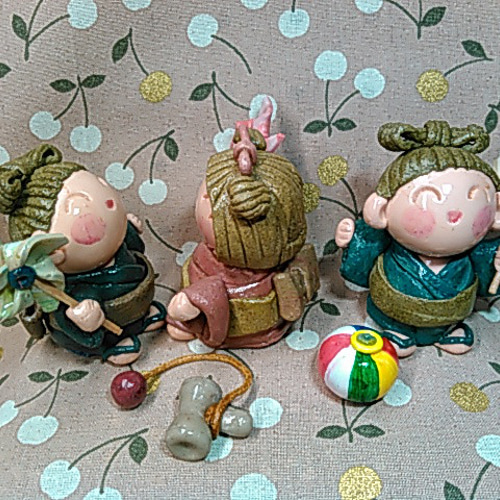 かわいい粘土人形 置物 粘土細工 ハンドメイド 童（わらべ）2個セット