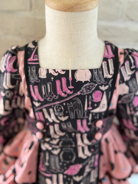 子供服　魔女のワードローブ‍♀️＆ランダムドットの パネルラインワンピースドレス　女の子　ハロウィン　90サイズ 12枚目の画像