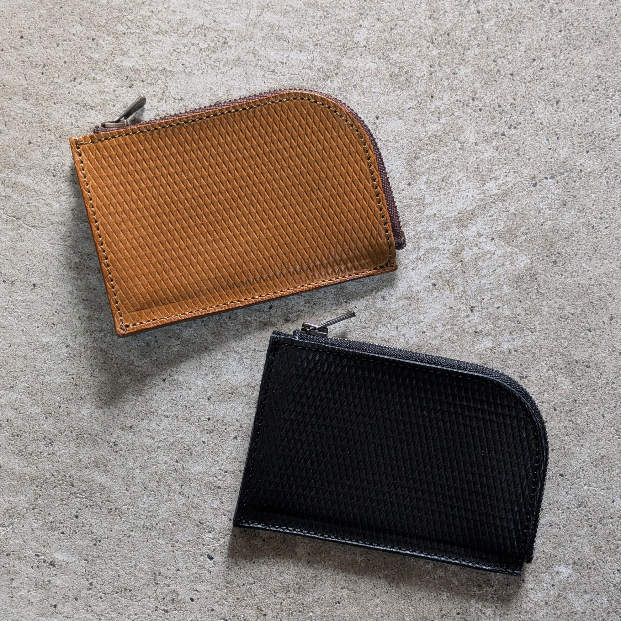 L字ウォレット カードサイズ (2色展開)