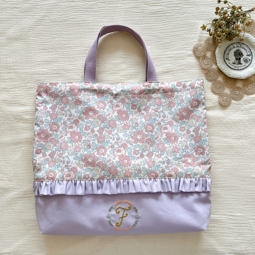 フリルがかわいい♡イニシャル刺繍のレッスンバッグ レッスンバッグ