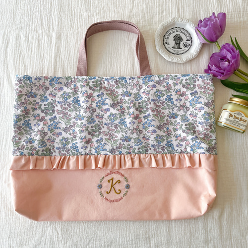 フリルがかわいい♡イニシャル刺繍のレッスンバッグ レッスンバッグ
