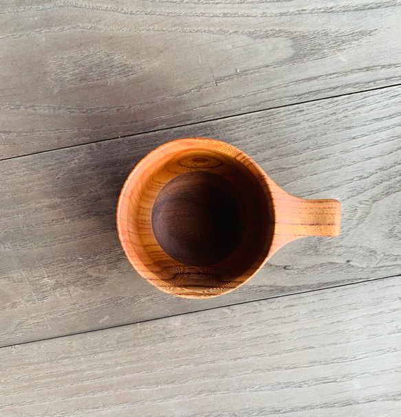 【※ツートンの材質】たっぷり入る 木製マグカップ　wooden mag　欅・タモ　0049 3枚目の画像