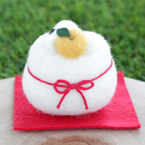 かがみもちなハムスター【お正月飾り/鏡餅】 羊毛フェルト Yuto 通販