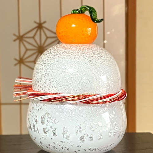 数量限定 豪華なガラスの鏡餅【銀散らし 大】水引たっぷり 桐箱付き