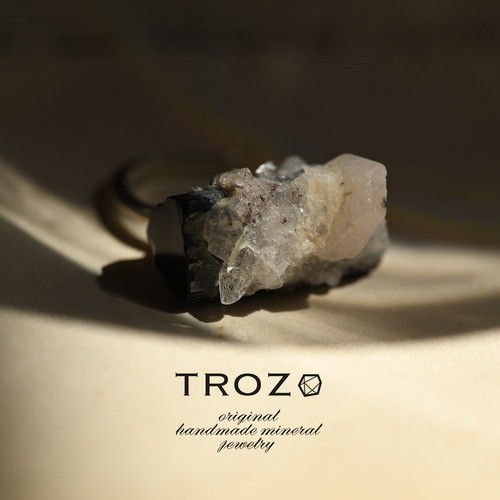 カルサイト トルマリン ? 付