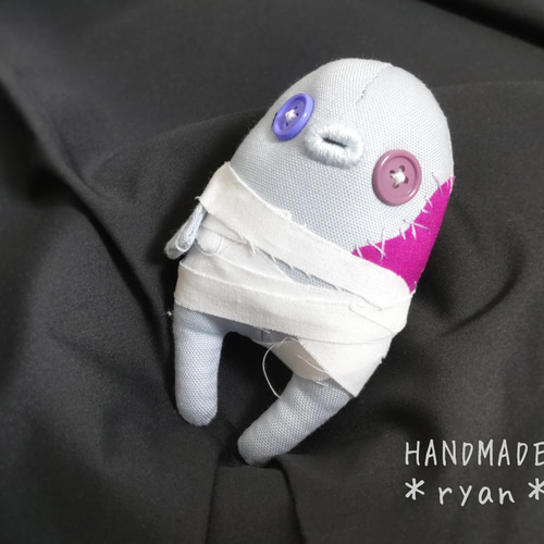 ゾンビ魚人 ぬいぐるみ HANDMADE *ryan* 通販 16663327｜Creema