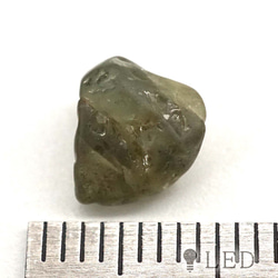 グリーンサファイア　原石　約8×7.6mm 　2.53ct 5枚目の画像
