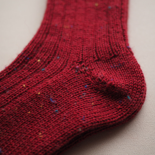 手編み靴下（6）濃い赤