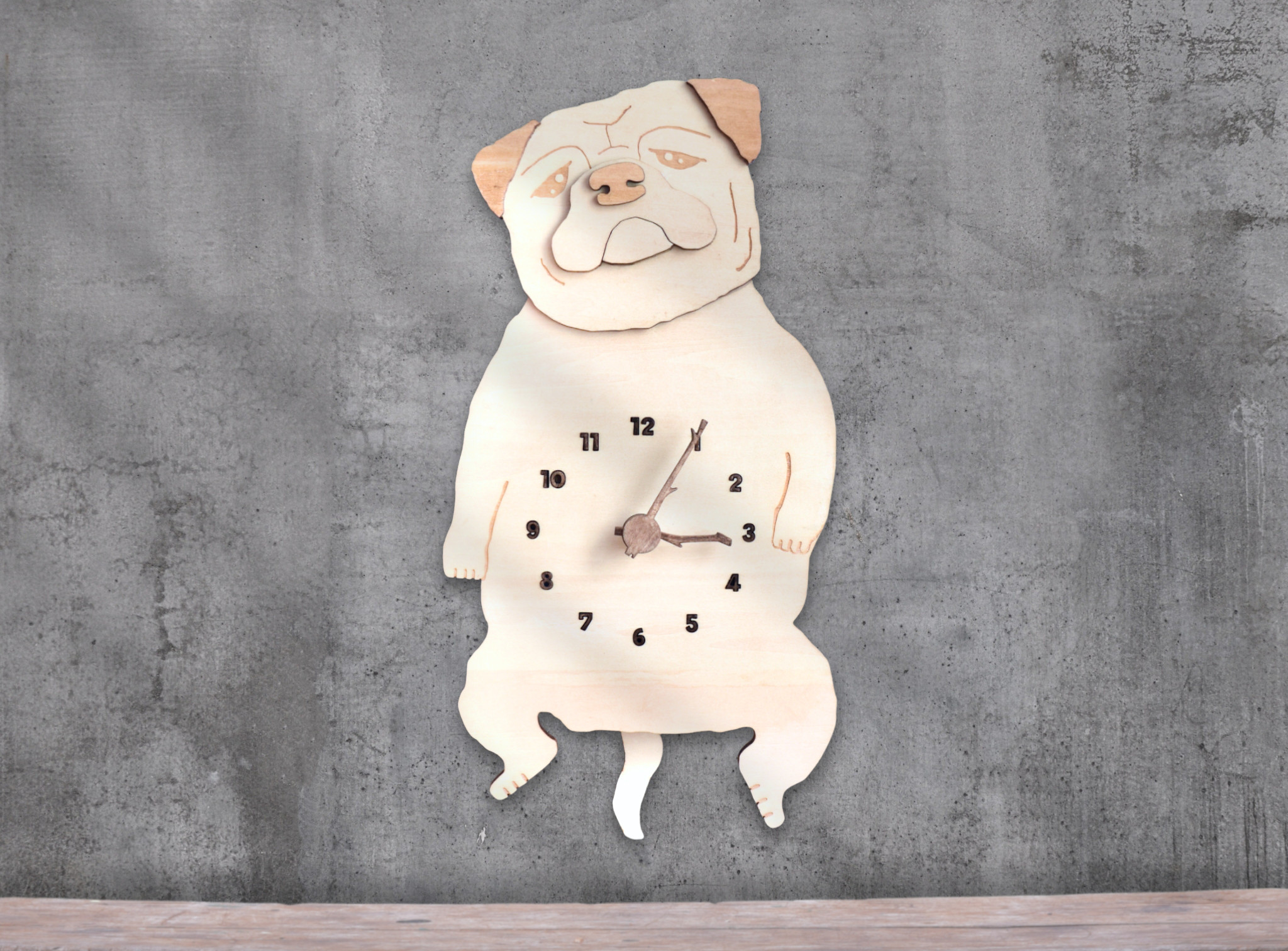「いつだってパグはつぶらな瞳であなたを」レギュラーサイズ 時計 木製 掛け時計