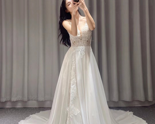 一度のみの使用！ウェディングドレス 美品 WD1030 セミオーダー チューブトップのAラインウェディングドレス