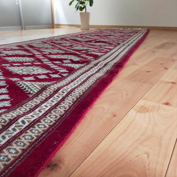 軽くて畳める手織り パキスタン絨毯 ハイクオリティ 廊下敷き 344x80cm　レッド 6枚目の画像