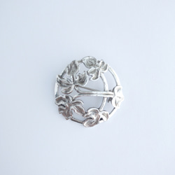 葉っぱの小さなシルバー ブローチ　Silver brooch　no.22013 2枚目の画像
