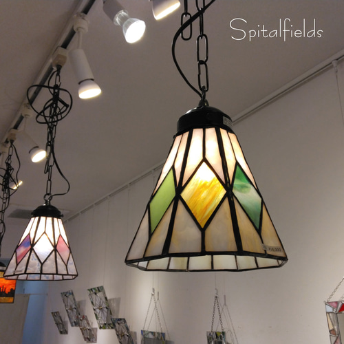 ステンドグラスのペンダントランプ（ダイヤ_秋） ＊1点もの シーリング