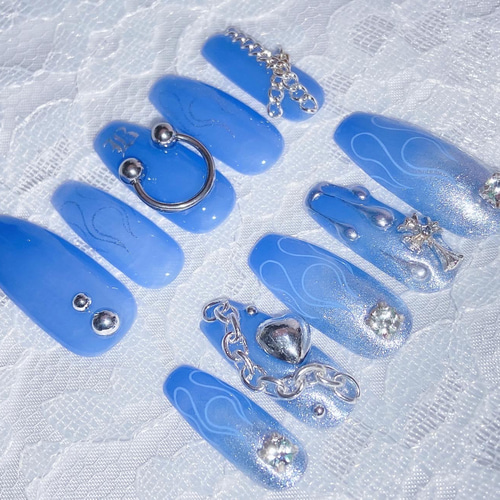 サイズオーダー】個性派ネイル ストリートネイル ピアスネイル クロム