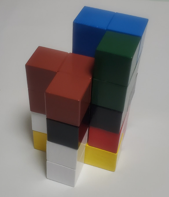 ☆知育玩具■ハンドメイドのニキーチンの「みんなの積み木」大人でも難しい (1辺9cmの立方体) 4枚目の画像